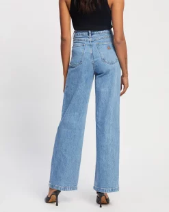 Abrand A '94 High & Wide Jeans -Abrand Shop http3A2F2Fstatic.theiconic.com .au2Fp2Fabrand 0035 7162121 3