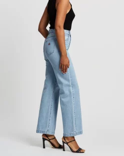 Abrand Shop -Abrand Shop http3A2F2Fstatic.theiconic.com .au2Fp2Fabrand 7741 6162121 2