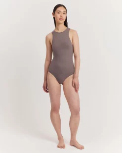 Country Road Seamfree Racer Bodysuit -Abrand Shop http3A2F2Fstatic.theiconic.com .au2Fp2Fcountry road 2222 2674081 4