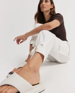 Country Road Relaxed Pleat Detail Pant