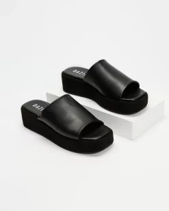 Dazie Gai Sandals