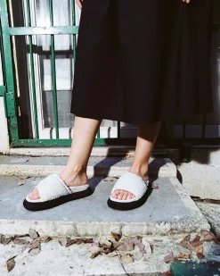 Hommey Claude -Abrand Shop http3A2F2Fstatic.theiconic.com .au2Fp2Fhommey 3646 8318741 8