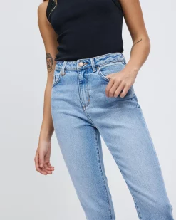 NEUW Lola Mom Jeans -Abrand Shop http3A2F2Fstatic.theiconic.com .au2Fp2Fneuw 3195 7372911 5