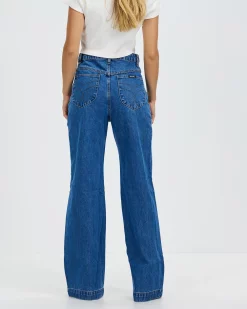 Rolla's Sailor Jeans Long -Abrand Shop http3A2F2Fstatic.theiconic.com .au2Fp2Frolla s 1310 0833341 3