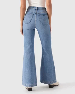 Phoebe Tonkin X Rolla's Eastcoast Flares -Abrand Shop http3A2F2Fstatic.theiconic.com .au2Fp2Frolla s 2670 3141361 5