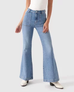 Phoebe Tonkin X Rolla's Eastcoast Flares -Abrand Shop http3A2F2Fstatic.theiconic.com .au2Fp2Frolla s 2802 3141361 3