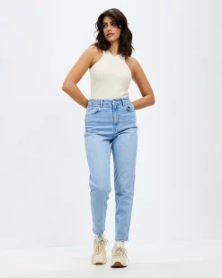 Wrangler Drew Jeans -Abrand Shop http3A2F2Fstatic.theiconic.com .au2Fp2Fwrangler 1857 4864081 5